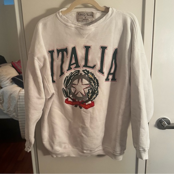 Tops - VINTAGE Italy italia white sweatshirt